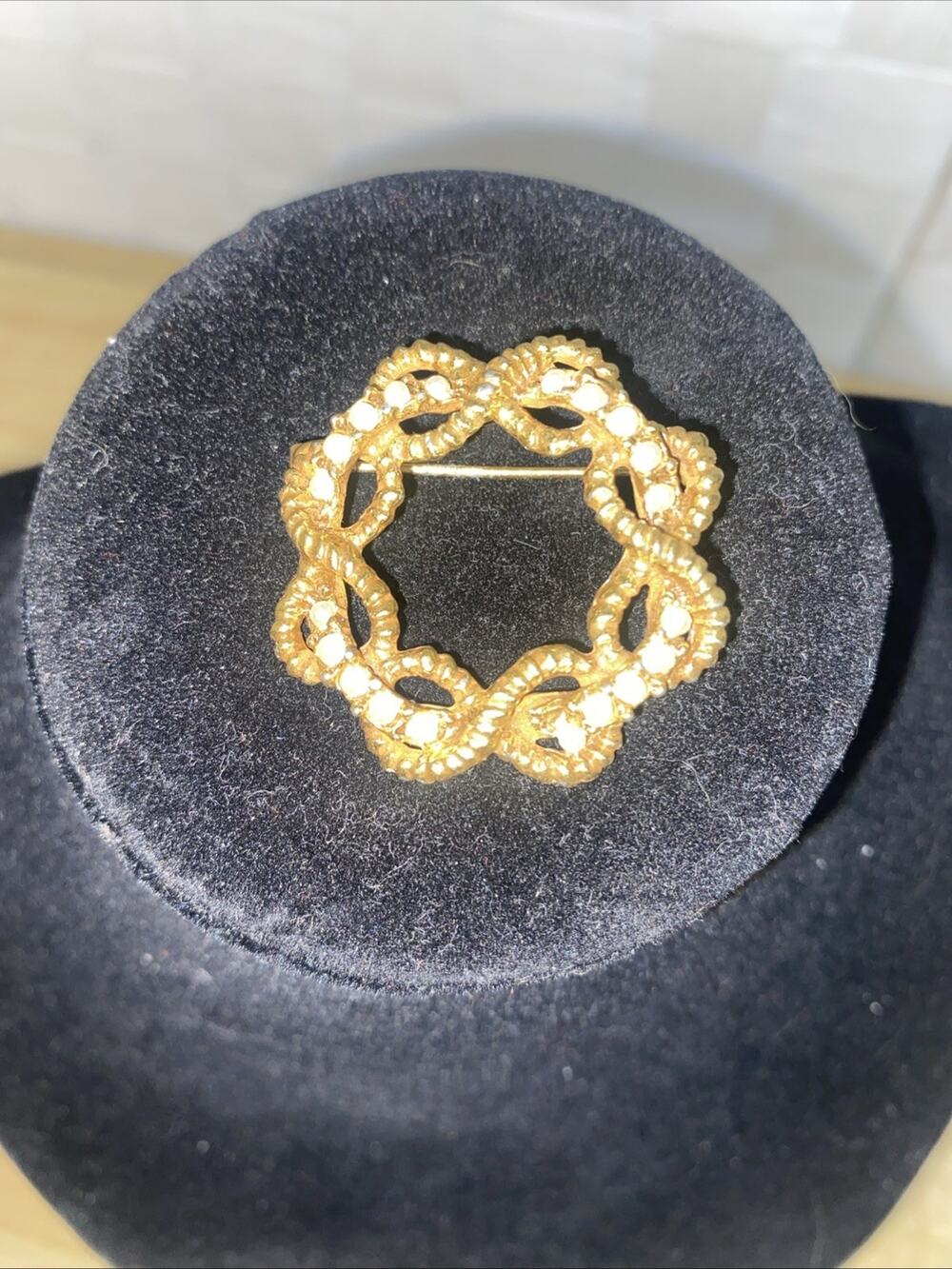 Vintage Ornate Gold Tone Round Faux Pearl Cabochon Brooch 1.5”